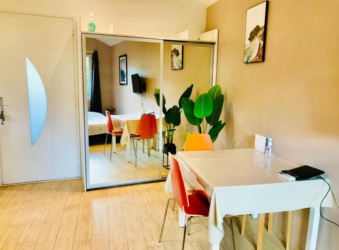 Le Logis De Rigoumel 1 Apartman Toulon Kültér fotó